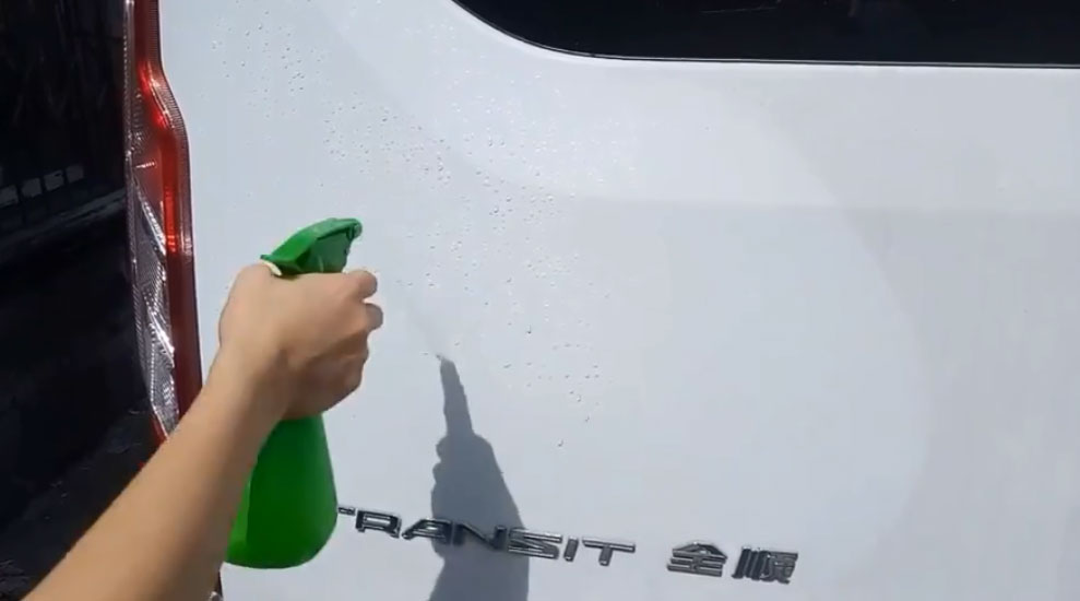 車貼的安裝方法、流程及注意事項(xiàng)的濕貼法